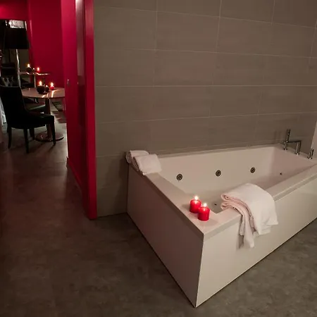 Vinyl M Hotel - Adults Only Отель 3*