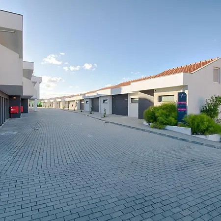 Vinyl M Hotel - Adults Only 3* Меальяда