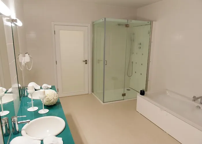 Vinyl M - Adults Only